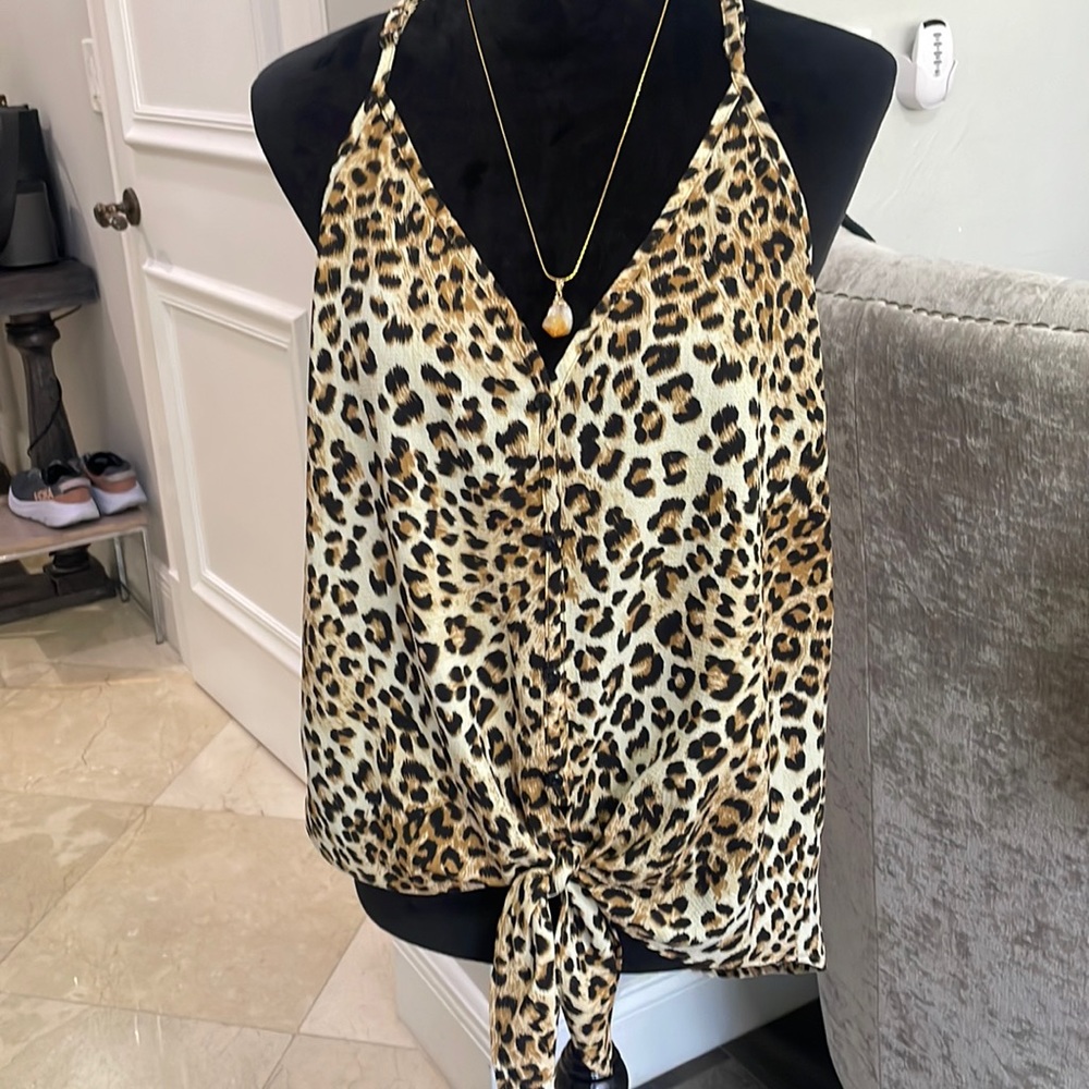 Leopard top